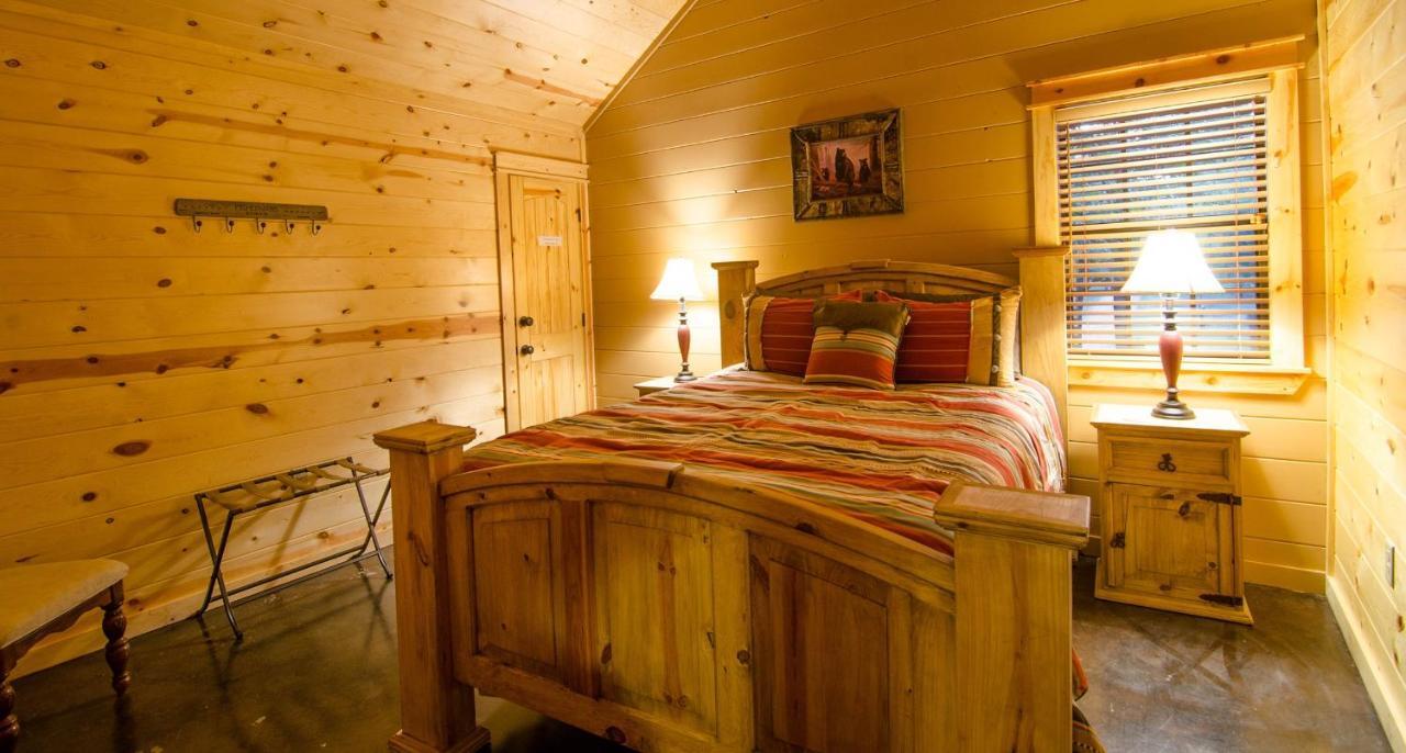 Shine On Harvest Moon W Bbq Villa Broken Bow Exterior foto